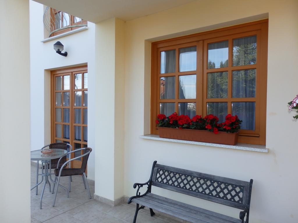 Relax Apartment House Zalakaros Luaran gambar