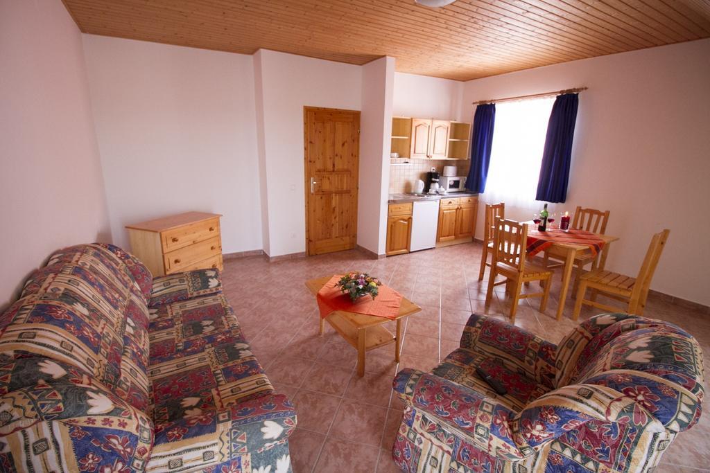 Relax Apartment House Zalakaros Luaran gambar