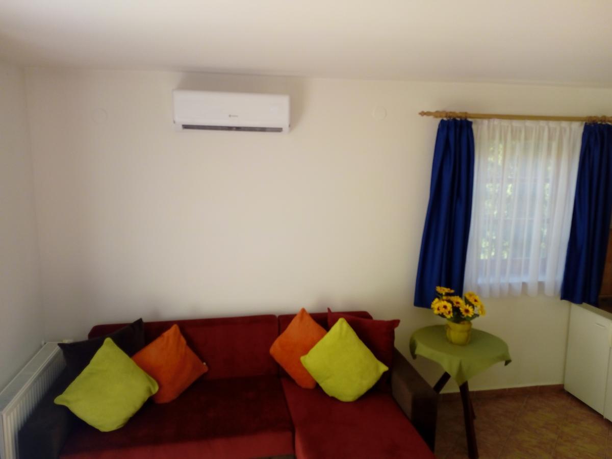 Relax Apartment House Zalakaros Luaran gambar